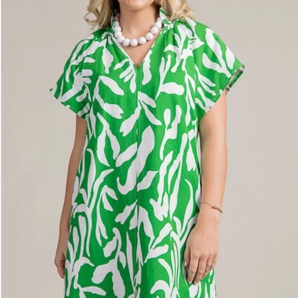 thml green dress THML Short Sleeve Mint/Green Pattern Dress – To The Nines main image 0